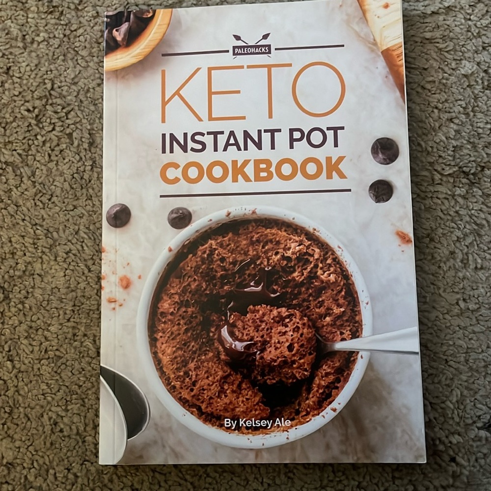 KETO Instant Pot Cookbook- barely used